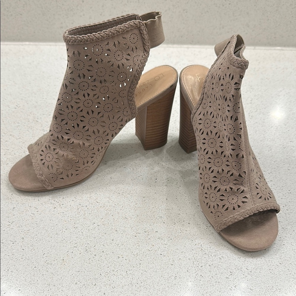 LC Lauren Conrad Beige Cutout Block Heels